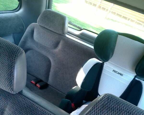 Білий Додж Ram Van, об'ємом двигуна 2.5 л та пробігом 407 тис. км за 3100 $, фото 5 на Automoto.ua