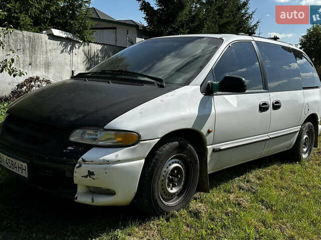 Белый Додж Рам Ван, объемом двигателя 2.5 л и пробегом 430 тыс. км за 1350 $, фото 15 на Automoto.ua