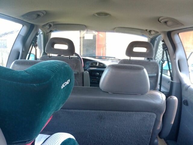 Белый Додж Рам Ван, объемом двигателя 2.5 л и пробегом 407 тыс. км за 3100 $, фото 7 на Automoto.ua