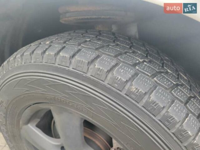Белый Додж Рам Ван, объемом двигателя 2.5 л и пробегом 201 тыс. км за 4999 $, фото 50 на Automoto.ua