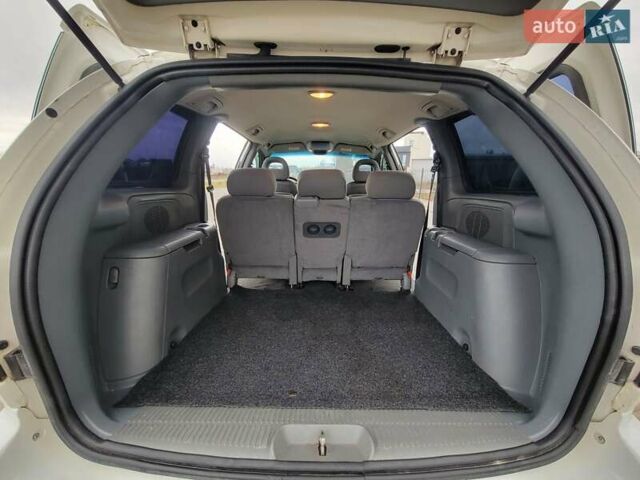 Белый Додж Рам Ван, объемом двигателя 2.5 л и пробегом 201 тыс. км за 4999 $, фото 38 на Automoto.ua