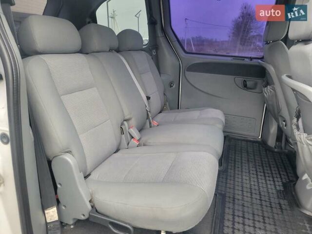 Белый Додж Рам Ван, объемом двигателя 2.5 л и пробегом 201 тыс. км за 4999 $, фото 29 на Automoto.ua