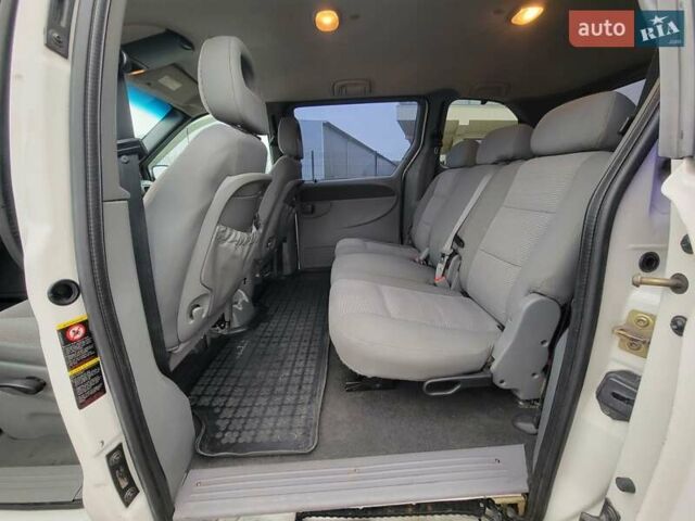 Белый Додж Рам Ван, объемом двигателя 2.5 л и пробегом 201 тыс. км за 4999 $, фото 33 на Automoto.ua