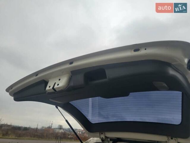 Белый Додж Рам Ван, объемом двигателя 2.5 л и пробегом 201 тыс. км за 4999 $, фото 45 на Automoto.ua