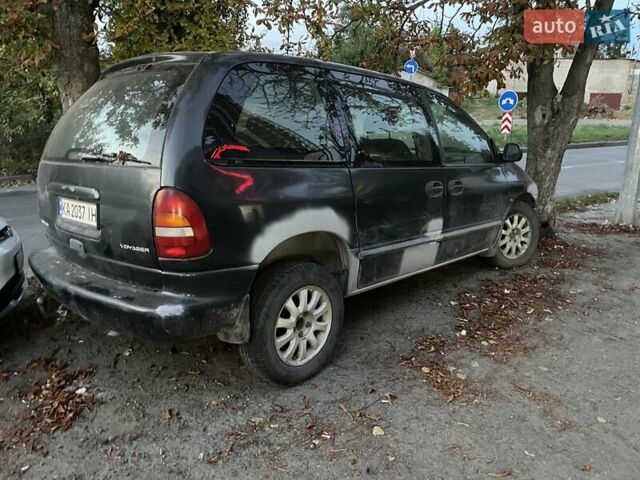 Чорний Додж Ram Van, об'ємом двигуна 2.5 л та пробігом 355 тис. км за 3200 $, фото 1 на Automoto.ua