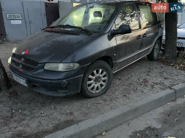 Чорний Додж Ram Van, об'ємом двигуна 2.5 л та пробігом 355 тис. км за 3200 $, фото 3 на Automoto.ua