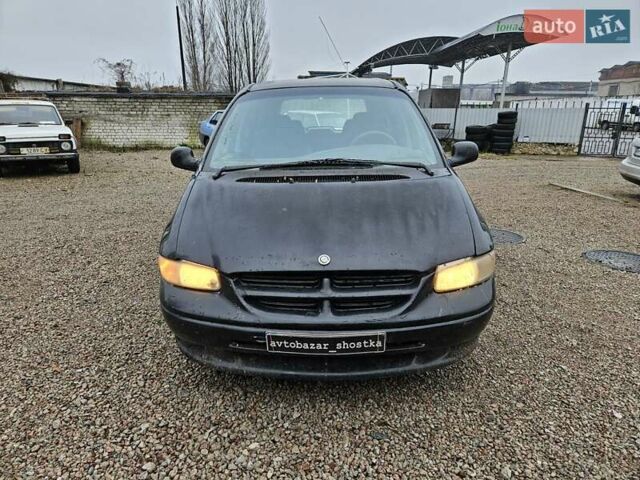 Черный Додж Рам Ван, объемом двигателя 2.5 л и пробегом 127 тыс. км за 2450 $, фото 2 на Automoto.ua