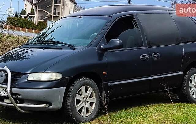 Черный Додж Рам Ван, объемом двигателя 0 л и пробегом 400 тыс. км за 3500 $, фото 1 на Automoto.ua