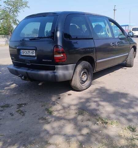 Чорний Додж Ram Van, об'ємом двигуна 2.5 л та пробігом 350 тис. км за 2800 $, фото 4 на Automoto.ua