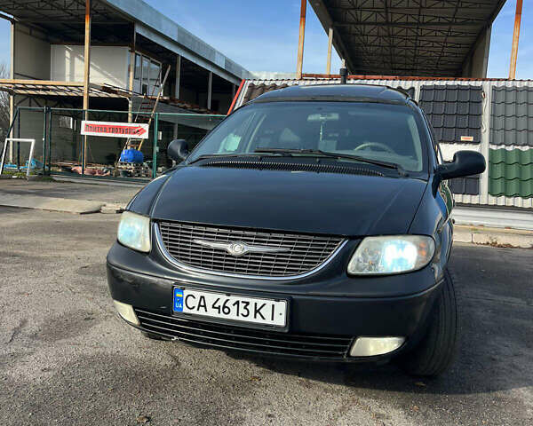 Черный Додж Рам Ван, объемом двигателя 2.5 л и пробегом 200 тыс. км за 2999 $, фото 20 на Automoto.ua