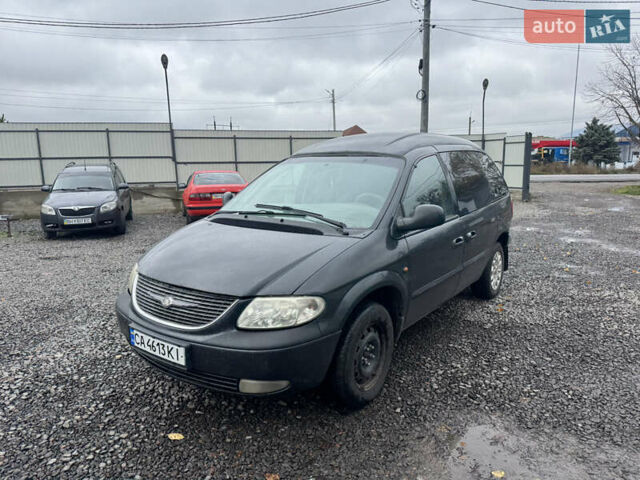 Чорний Додж Ram Van, об'ємом двигуна 2.5 л та пробігом 180 тис. км за 2700 $, фото 2 на Automoto.ua