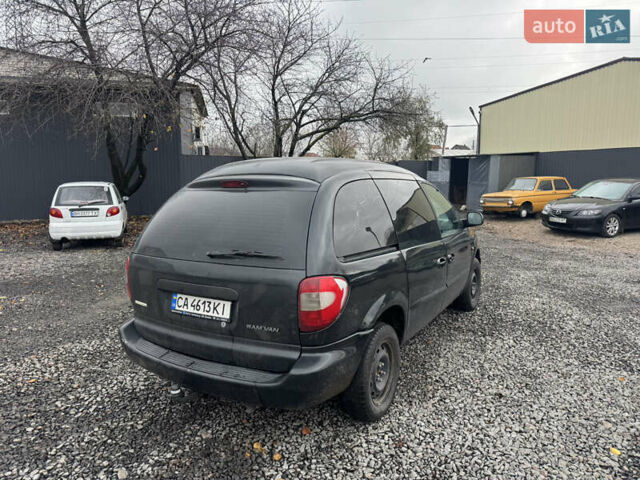 Чорний Додж Ram Van, об'ємом двигуна 2.5 л та пробігом 180 тис. км за 2700 $, фото 6 на Automoto.ua