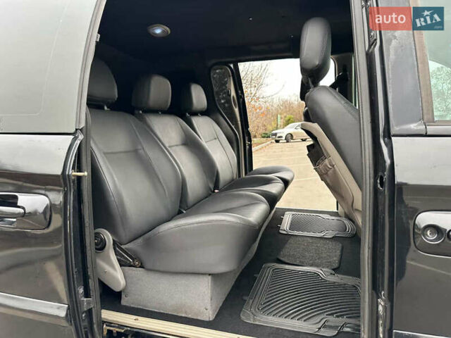 Черный Додж Рам Ван, объемом двигателя 2.5 л и пробегом 200 тыс. км за 2999 $, фото 25 на Automoto.ua