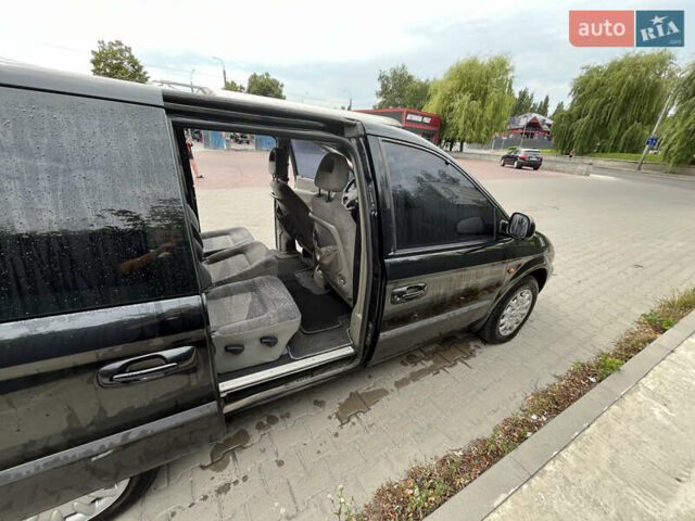 Чорний Додж Ram Van, об'ємом двигуна 2.5 л та пробігом 345 тис. км за 3450 $, фото 13 на Automoto.ua