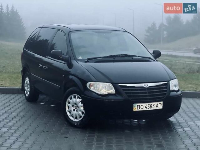 Чорний Додж Ram Van, об'ємом двигуна 2.5 л та пробігом 280 тис. км за 3999 $, фото 2 на Automoto.ua