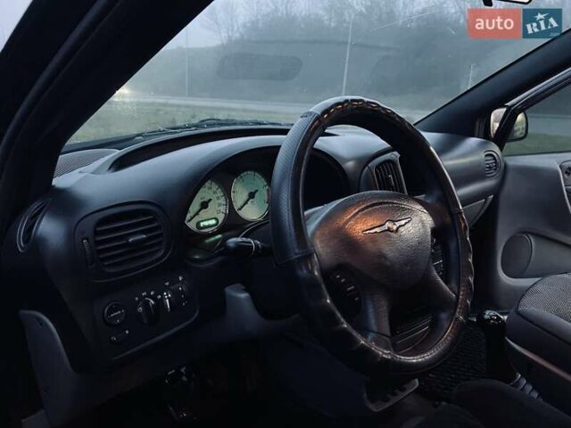 Чорний Додж Ram Van, об'ємом двигуна 2.5 л та пробігом 280 тис. км за 3999 $, фото 24 на Automoto.ua