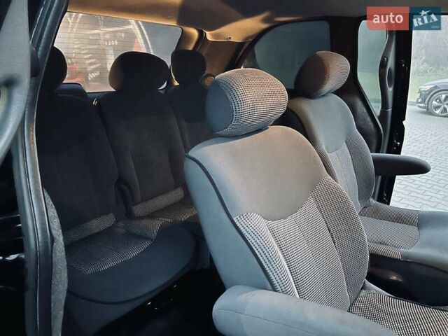 Чорний Додж Ram Van, об'ємом двигуна 2.5 л та пробігом 280 тис. км за 3999 $, фото 21 на Automoto.ua