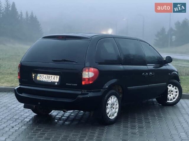 Чорний Додж Ram Van, об'ємом двигуна 2.5 л та пробігом 280 тис. км за 3999 $, фото 12 на Automoto.ua