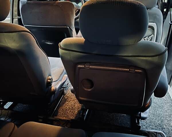 Чорний Додж Ram Van, об'ємом двигуна 2.5 л та пробігом 280 тис. км за 3999 $, фото 28 на Automoto.ua