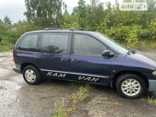 Додж Ram Van, об'ємом двигуна 2.5 л та пробігом 369 тис. км за 3150 $, фото 2 на Automoto.ua