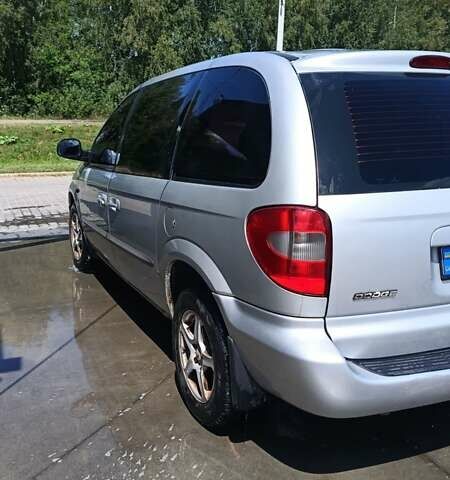 Серый Додж Рам Ван, объемом двигателя 2.5 л и пробегом 406 тыс. км за 3000 $, фото 8 на Automoto.ua