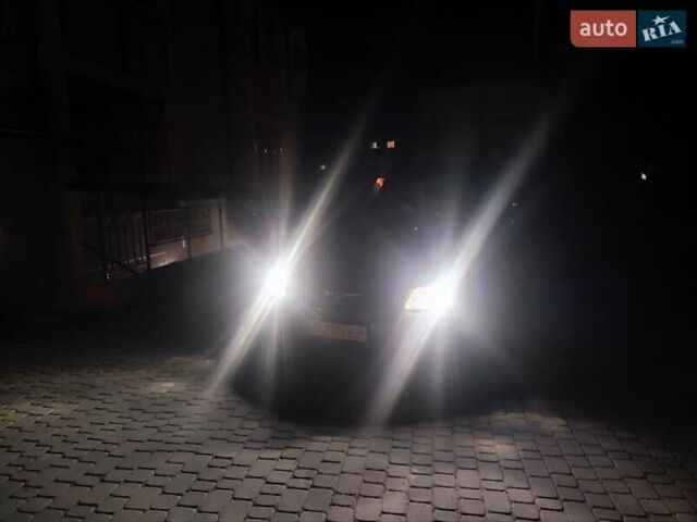 Додж Рам Ван 2003 в Гусятине на Automoto.ua Серый Додж Рам Ван, объемом двигателя 2.5 л и пробегом 310 тыс. км за 4300 $, фото 12 на Automoto.ua