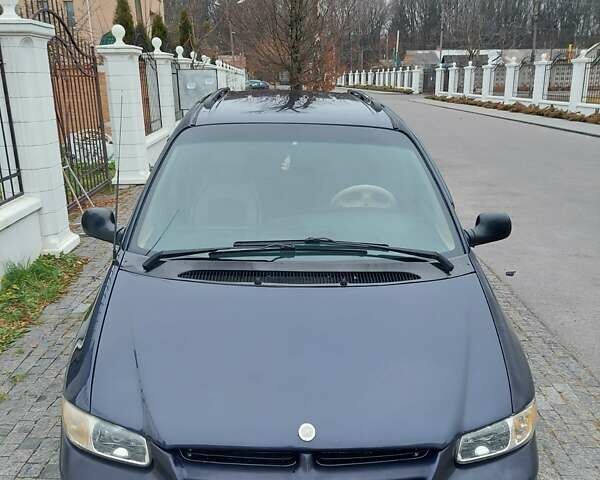 Синий Додж Рам Ван, объемом двигателя 2.4 л и пробегом 377 тыс. км за 2500 $, фото 6 на Automoto.ua