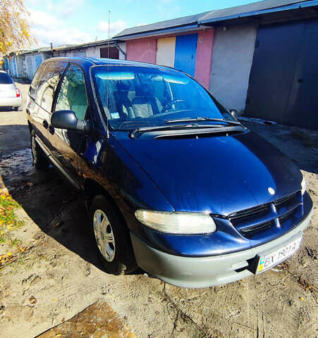 Синій Додж Ram Van, об'ємом двигуна 2.5 л та пробігом 319 тис. км за 3000 $, фото 2 на Automoto.ua