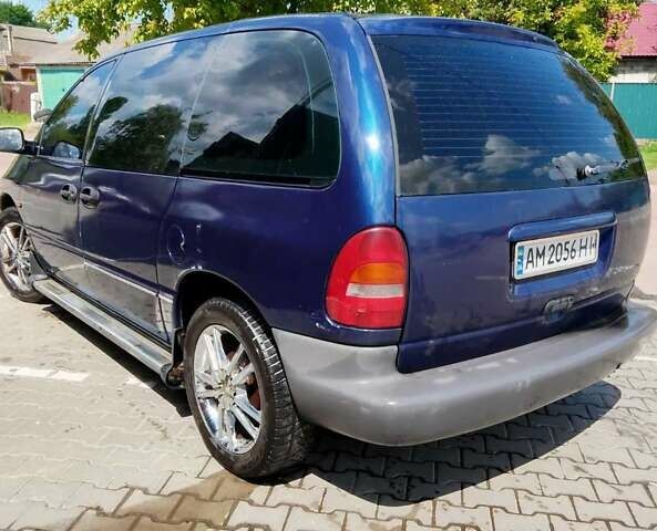 Додж Ram Van 2000 у Житомирі на Automoto.ua Синій Додж Ram Van, об'ємом двигуна 2.5 л та пробігом 100 тис. км за 2700 $, фото 4 на Automoto.ua