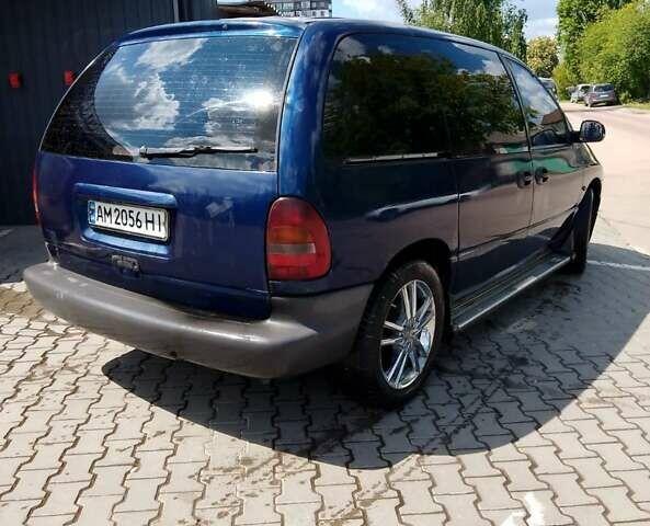 Додж Ram Van 2000 у Житомирі на Automoto.ua Синій Додж Ram Van, об'ємом двигуна 2.5 л та пробігом 100 тис. км за 2700 $, фото 3 на Automoto.ua