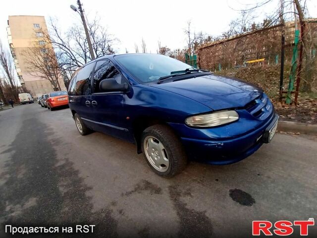 Синій Додж Ram Van, об'ємом двигуна 2.5 л та пробігом 215 тис. км за 3000 $, фото 1 на Automoto.ua