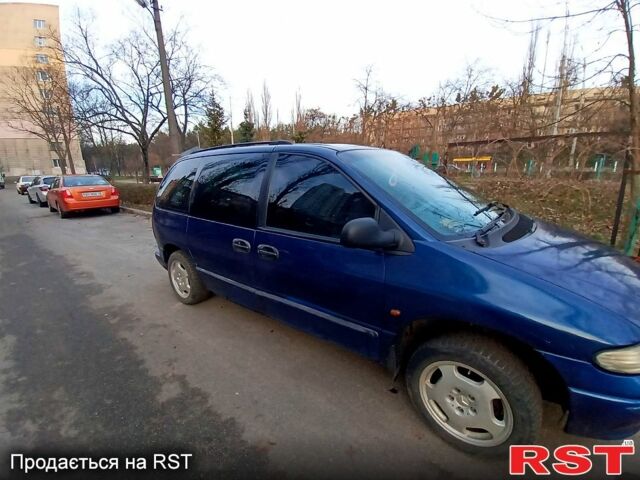 Синій Додж Ram Van, об'ємом двигуна 2.5 л та пробігом 215 тис. км за 3000 $, фото 6 на Automoto.ua