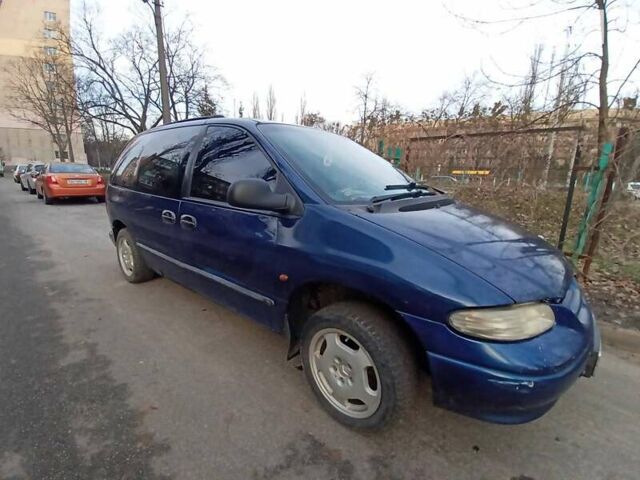 Синій Додж Ram Van, об'ємом двигуна 2.5 л та пробігом 500 тис. км за 2500 $, фото 1 на Automoto.ua