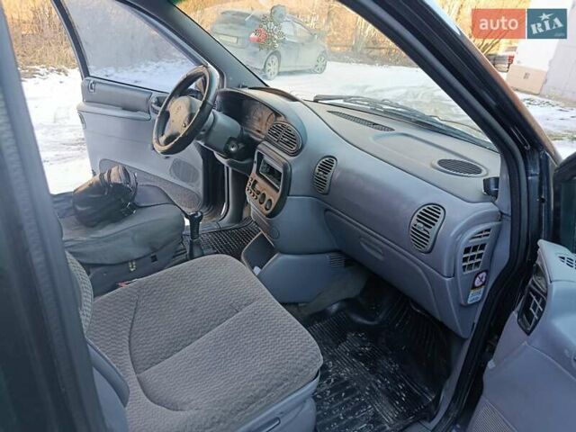 Синій Додж Ram Van, об'ємом двигуна 2.5 л та пробігом 80 тис. км за 3200 $, фото 2 на Automoto.ua