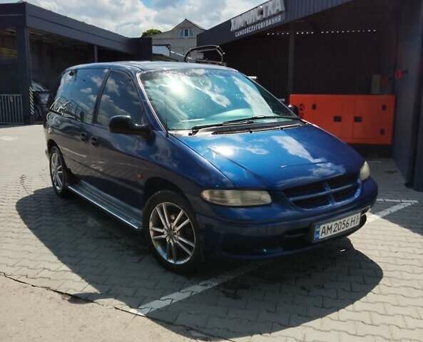 Додж Ram Van 2000 у Житомирі на Automoto.ua Синій Додж Ram Van, об'ємом двигуна 2.5 л та пробігом 100 тис. км за 2700 $, фото 2 на Automoto.ua