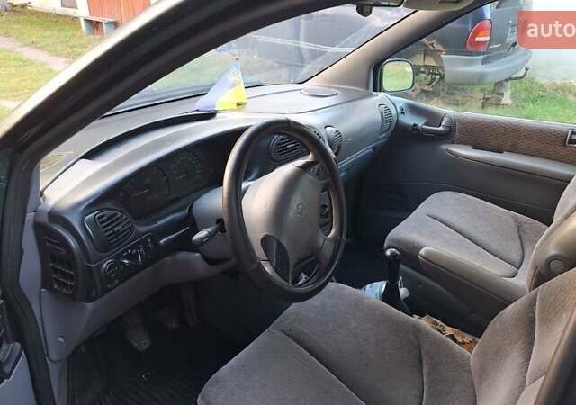 Зелений Додж Ram Van, об'ємом двигуна 2.5 л та пробігом 35 тис. км за 3000 $, фото 4 на Automoto.ua