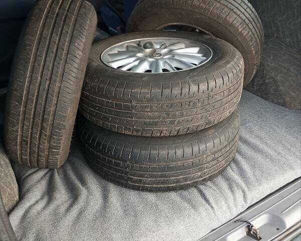 Зеленый Додж Рам Ван, объемом двигателя 2.5 л и пробегом 360 тыс. км за 3900 $, фото 12 на Automoto.ua