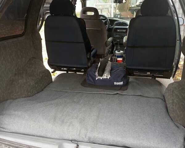 Додж Рам Ван 2000 в Чернигове на Automoto.ua Зеленый Додж Рам Ван, объемом двигателя 2.5 л и пробегом 360 тыс. км за 4500 $, фото 5 на Automoto.ua