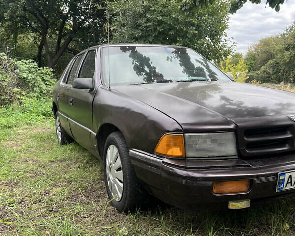 Красный Додж Спирит, объемом двигателя 0 л и пробегом 240 тыс. км за 848 $, фото 2 на Automoto.ua