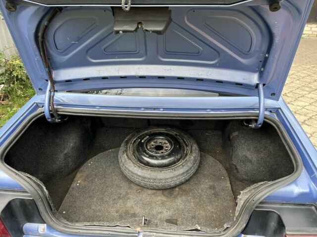 Синий Додж Спирит, объемом двигателя 2.5 л и пробегом 100 тыс. км за 2300 $, фото 9 на Automoto.ua