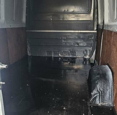 Белый Додж Спринтер, объемом двигателя 2.69 л и пробегом 600 тыс. км за 14000 $, фото 2 на Automoto.ua