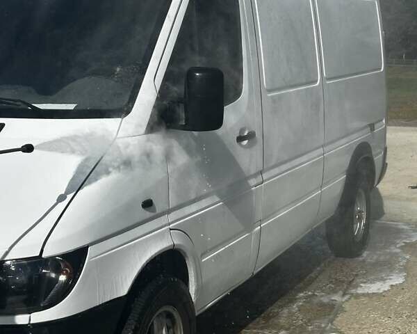 Белый Додж Спринтер, объемом двигателя 2.69 л и пробегом 600 тыс. км за 14000 $, фото 19 на Automoto.ua