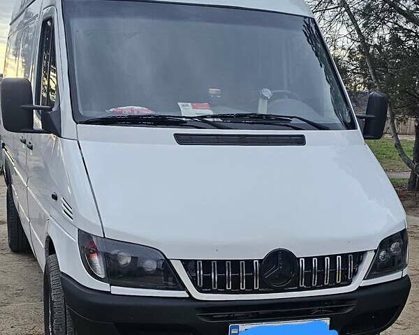 Белый Додж Спринтер, объемом двигателя 2.69 л и пробегом 600 тыс. км за 14000 $, фото 8 на Automoto.ua