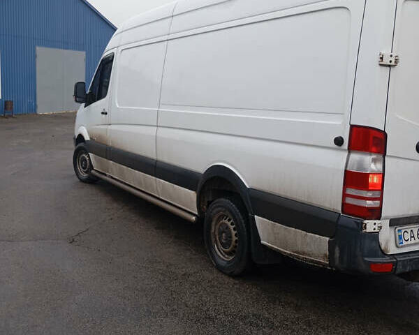 Белый Додж Спринтер, объемом двигателя 2.5 л и пробегом 630 тыс. км за 11500 $, фото 2 на Automoto.ua