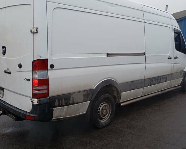 Белый Додж Спринтер, объемом двигателя 2.5 л и пробегом 630 тыс. км за 11500 $, фото 3 на Automoto.ua