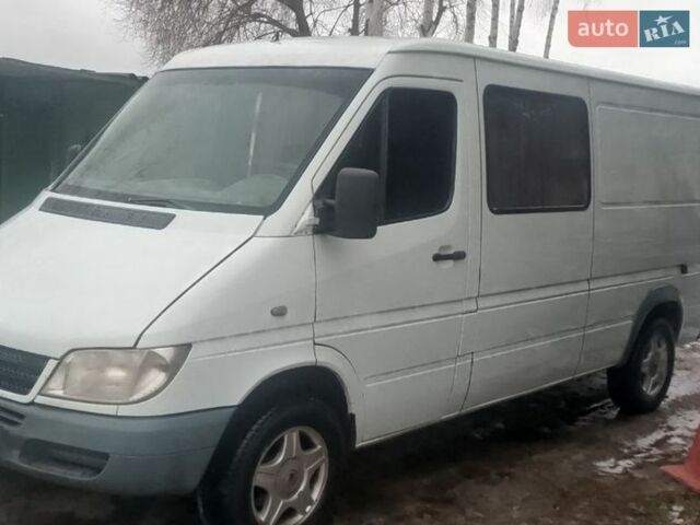 Белый Додж Спринтер, объемом двигателя 2.7 л и пробегом 260 тыс. км за 7500 $, фото 7 на Automoto.ua