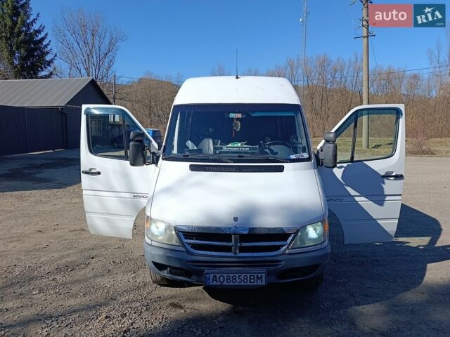 Білий Додж Спрінтер, об'ємом двигуна 2.69 л та пробігом 961 тис. км за 9300 $, фото 2 на Automoto.ua
