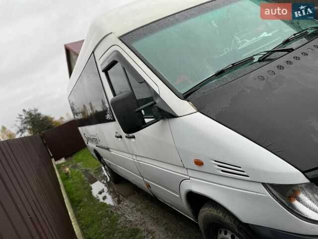 Белый Додж Спринтер, объемом двигателя 2.7 л и пробегом 930 тыс. км за 5300 $, фото 5 на Automoto.ua