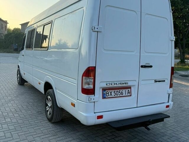 Білий Додж Спрінтер, об'ємом двигуна 2.7 л та пробігом 100 тис. км за 10900 $, фото 3 на Automoto.ua