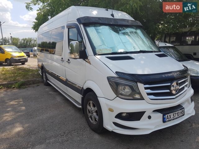 Білий Додж Спрінтер, об'ємом двигуна 3 л та пробігом 402 тис. км за 22000 $, фото 23 на Automoto.ua